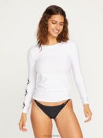 Rashguard de manga larga con 50 UPF de Simply Core blanco Z44ZX1106 ropa mujer